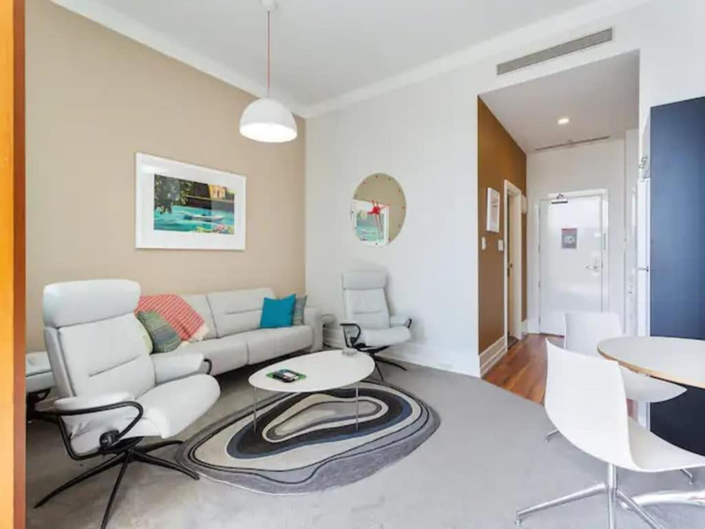 Lovely Bright Apartment With Balcony Pool And Gym 오클랜드 외부 사진